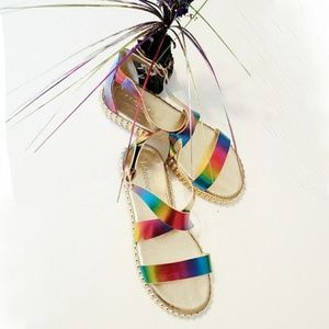 NWT Bamboo Metallic Rainbow Gold Platform Sandals, Size 8